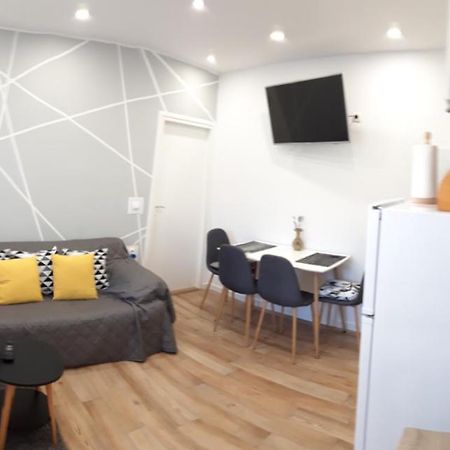Lili Apartment In Zadar Pet Friendly, Free Parking 外观 照片