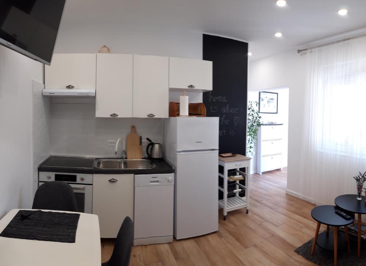 Lili Apartment In Zadar Pet Friendly, Free Parking 外观 照片