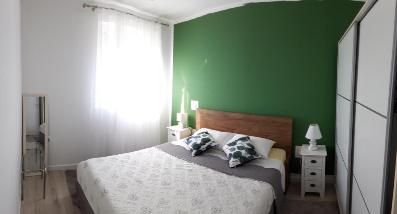 Lili Apartment In Zadar Pet Friendly, Free Parking 外观 照片