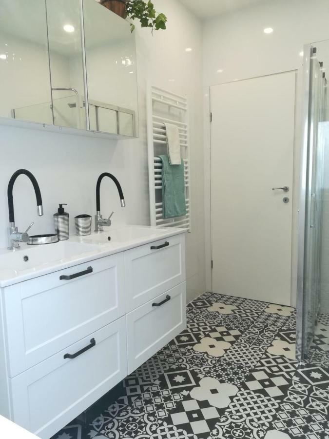 Lili Apartment In Zadar Pet Friendly, Free Parking 外观 照片